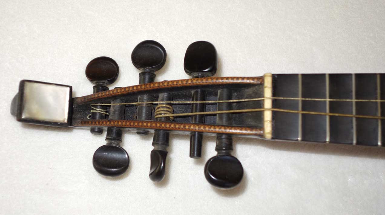 1884 Enrico Rocca Mandolin Genoa, Italy Intact Label dated 1884