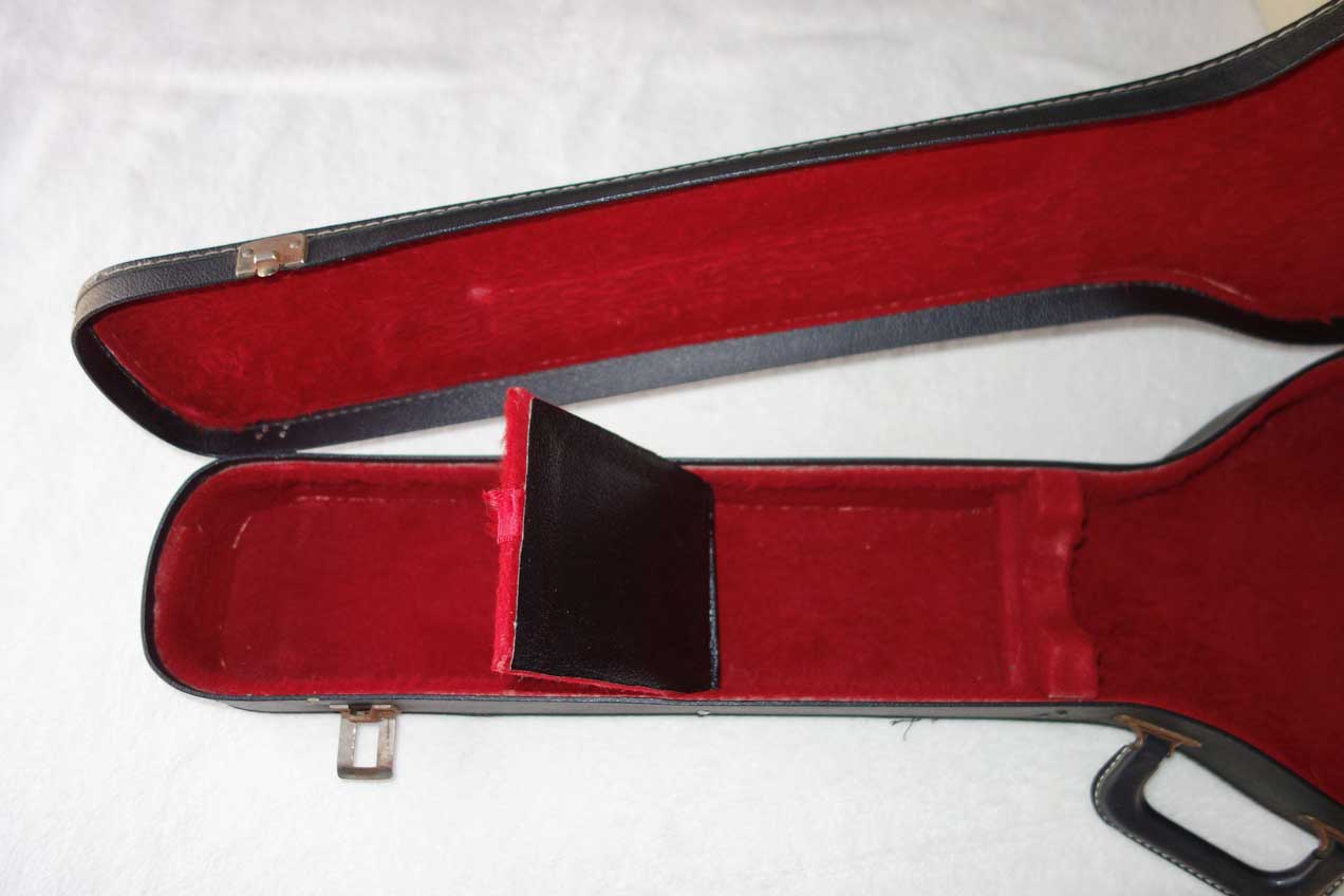 Vintage 1960s GIBSON SG Arched Softshell Guitar Case w/Red Lining, For 1960s Gibson SG Junior Guitars