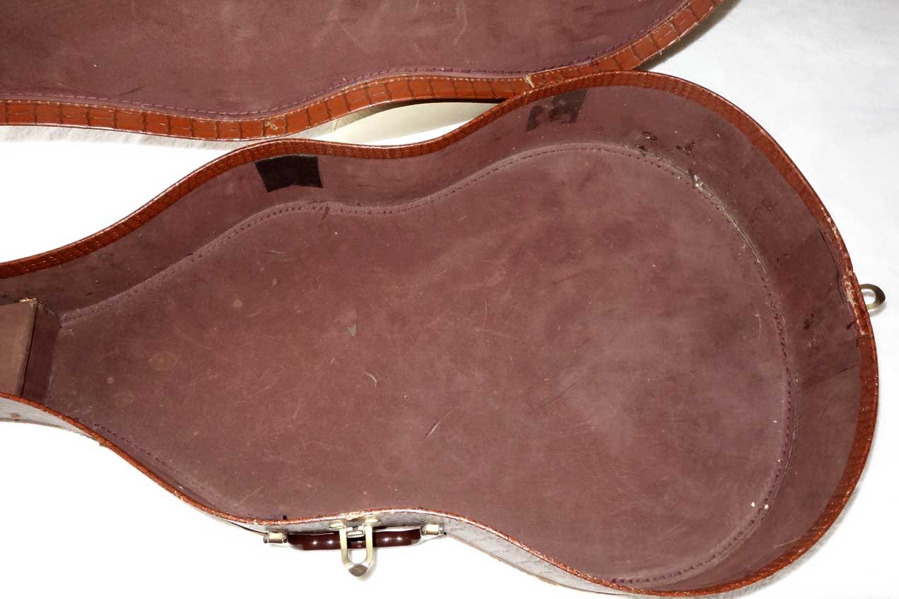 Vintage 1960s GIBSON Alligator Guitar Case w/Red Lining, Gibson Name Plate