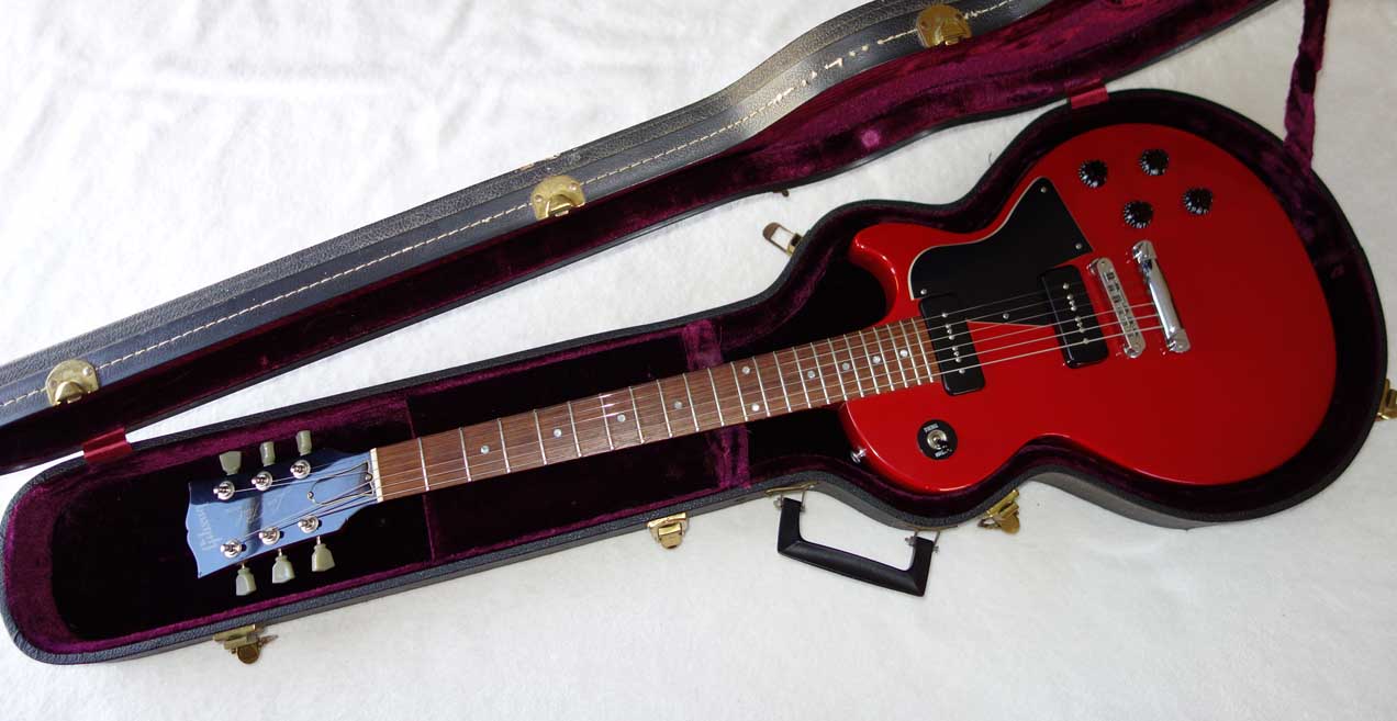 Vintage 1980s GIBSON Long Banana Headstock Guitar Case for Corvus, Futura, Black Knight Custom