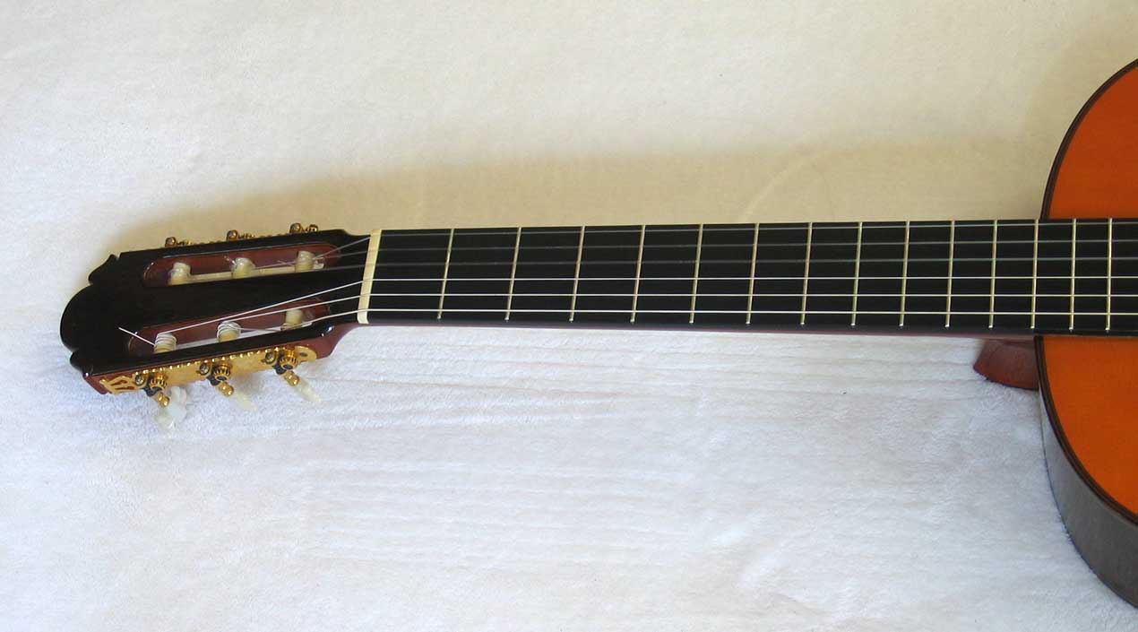 1972 Masaru Kohno Model 15 Classical Guitar