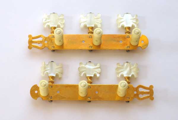 1972 Kohno Model 15 Classical Guitar OEM Gotoh Tuners