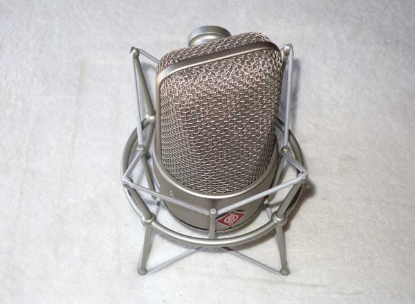 DEALER DEMO Neumann TLM49 Cardioid Condenser Microphone w/Shock Mount, 2-Year Warranty, Storage Box, TLM 49, w/K47 Capsule