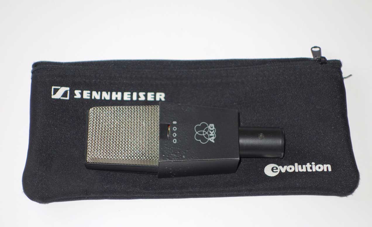 Vintage AKG C414 B-ULS Multi-Pattern Condenser Mic w/Clip, Pouch