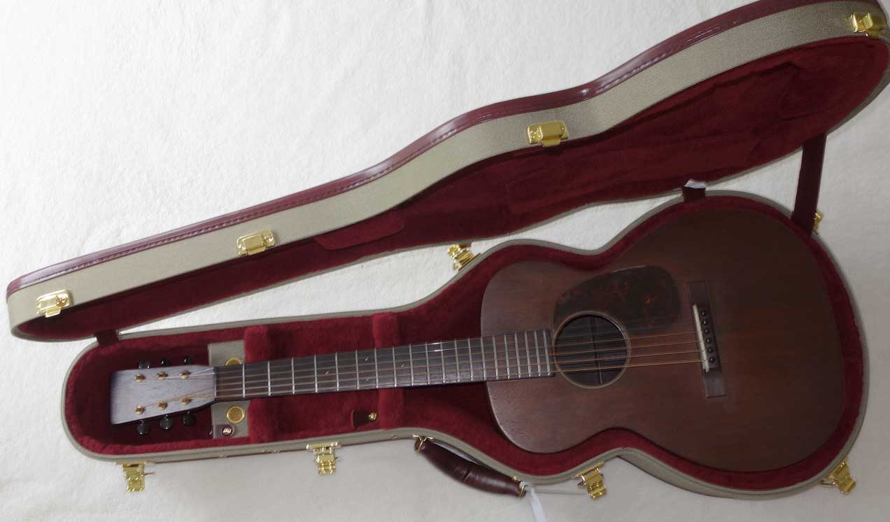 Ameritage AME8 Guitar Case for Martin O17, O18 Size Guitars w