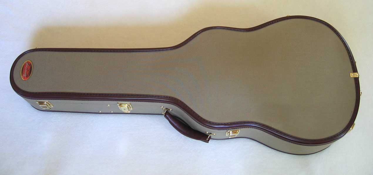 NEW -- AMERITAGE 6-String Classical Guitar Case for 6-String nylon-string guitarstring Classical Guitar Case  for 6-String nylon-string guitars