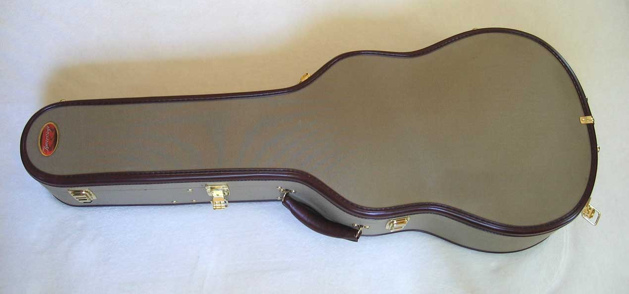 NEW -- AMERITAGE 6-String Classical Guitar Case for 6-String nylon-string guitarstring Classical Guitar Case  for 6-String nylon-string guitars