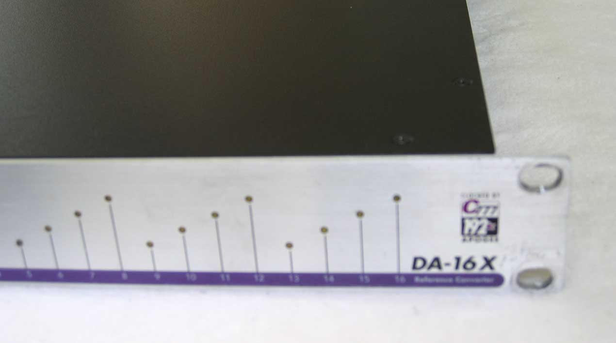 Apogee DA16x Digital to Analog 16-Channel Converter