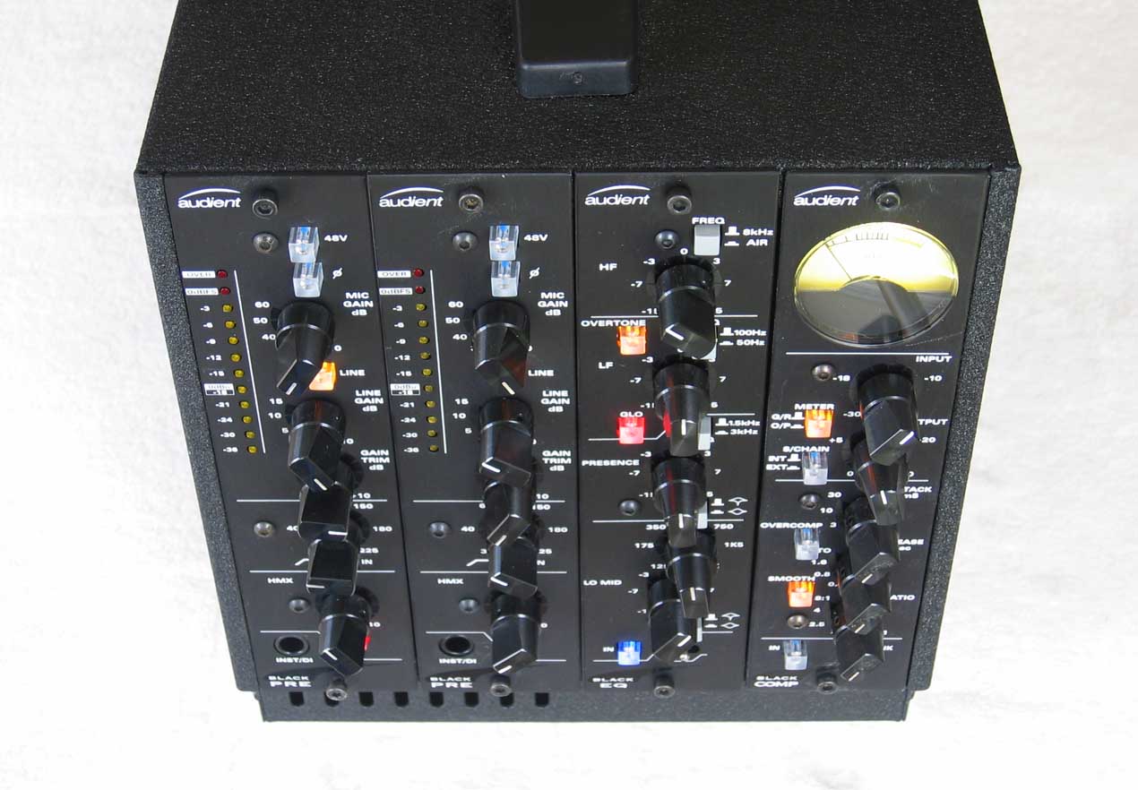 AUDIENT Black Series BB4 4-Space Rack Enclosure Lunch Box for Audient Black Pre Comp EQ annd ADC