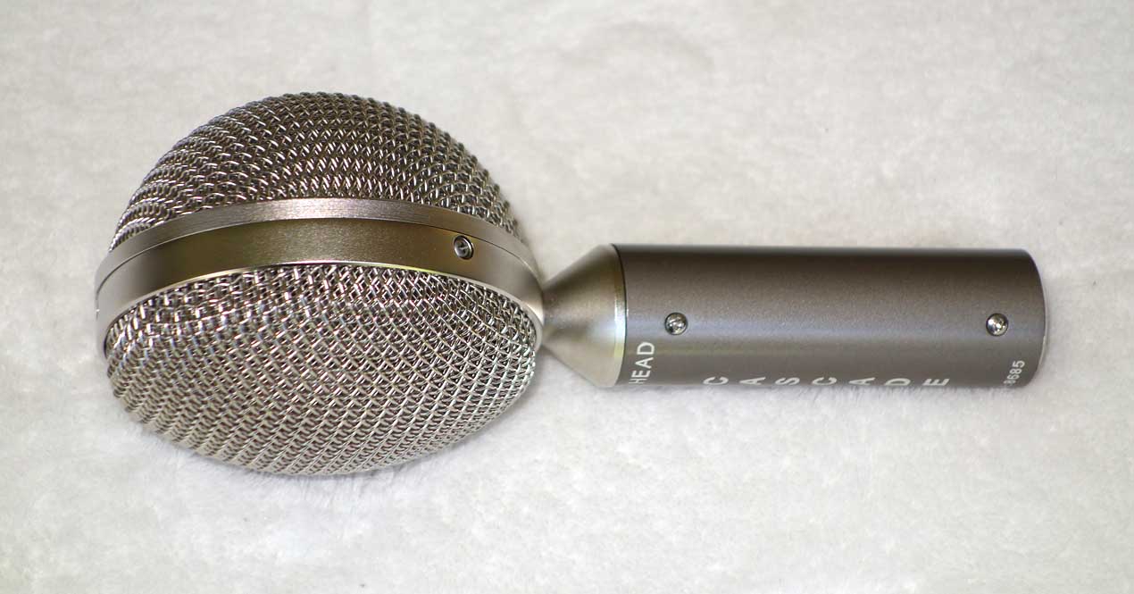 Cascade FAT HEAD BE Ribbon Mic Upgraded with AMI TR42 Transformer w/ Soft Pouch, Clip