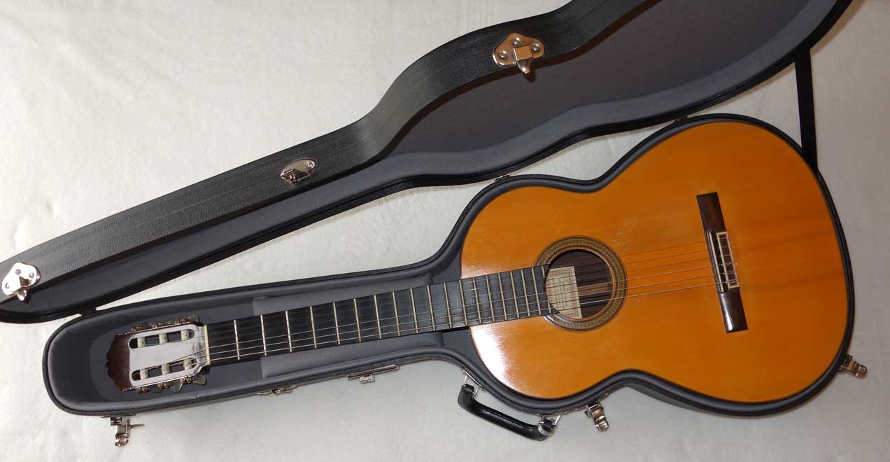 Vintage 1967 Conde Hermanos Classical Guitar (Spruce / Indian Rosewood) w/Case