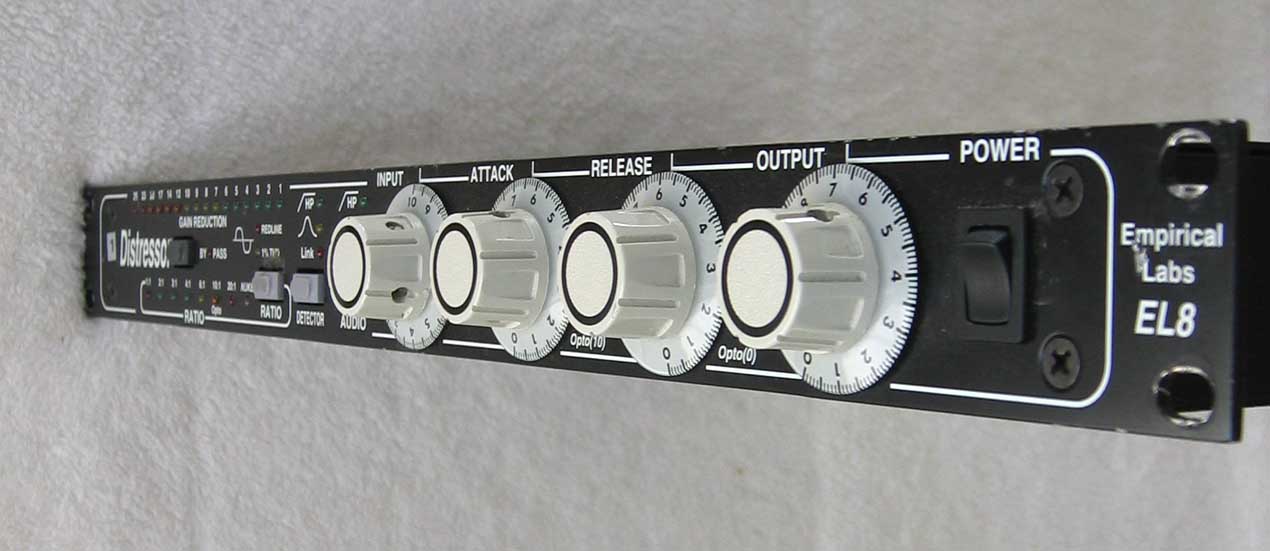 Emprical Labs Distressor - Analog Compressor w/ Vintage Analog Tape Saturation
