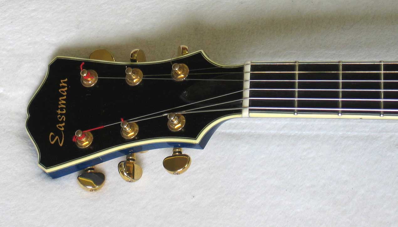 Eastman Uptown AR810 CE 17" Archtop Acoustic-Electric Guitar