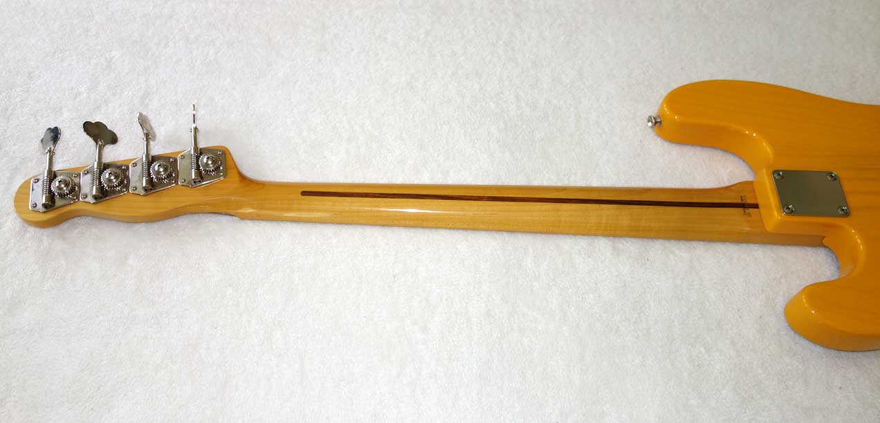 Fender '51  Precision Bass Reissue, Crafted in Japan, Butterscotch Blonde, w/case