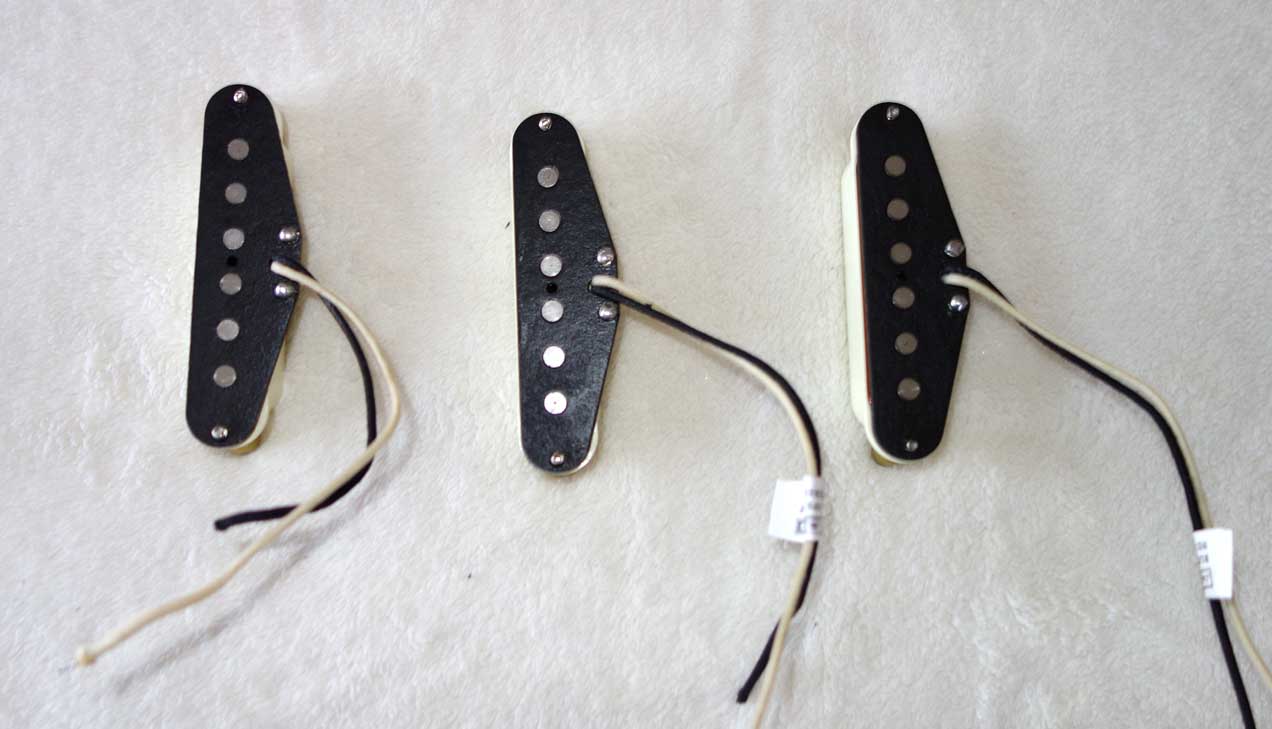 Set of Lindy Fralin Blues Special Strat Pickups, Yellow/Aged White, Excellent Condition