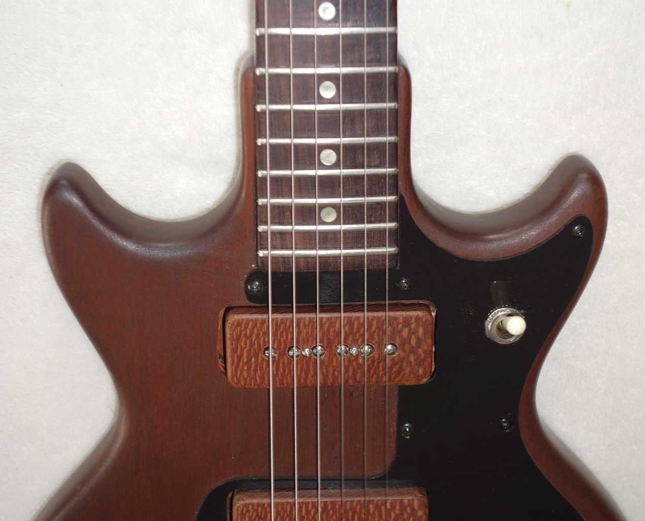 Vintage 1961 Gibson Melody Maker, w/Modded Soapbar P90s