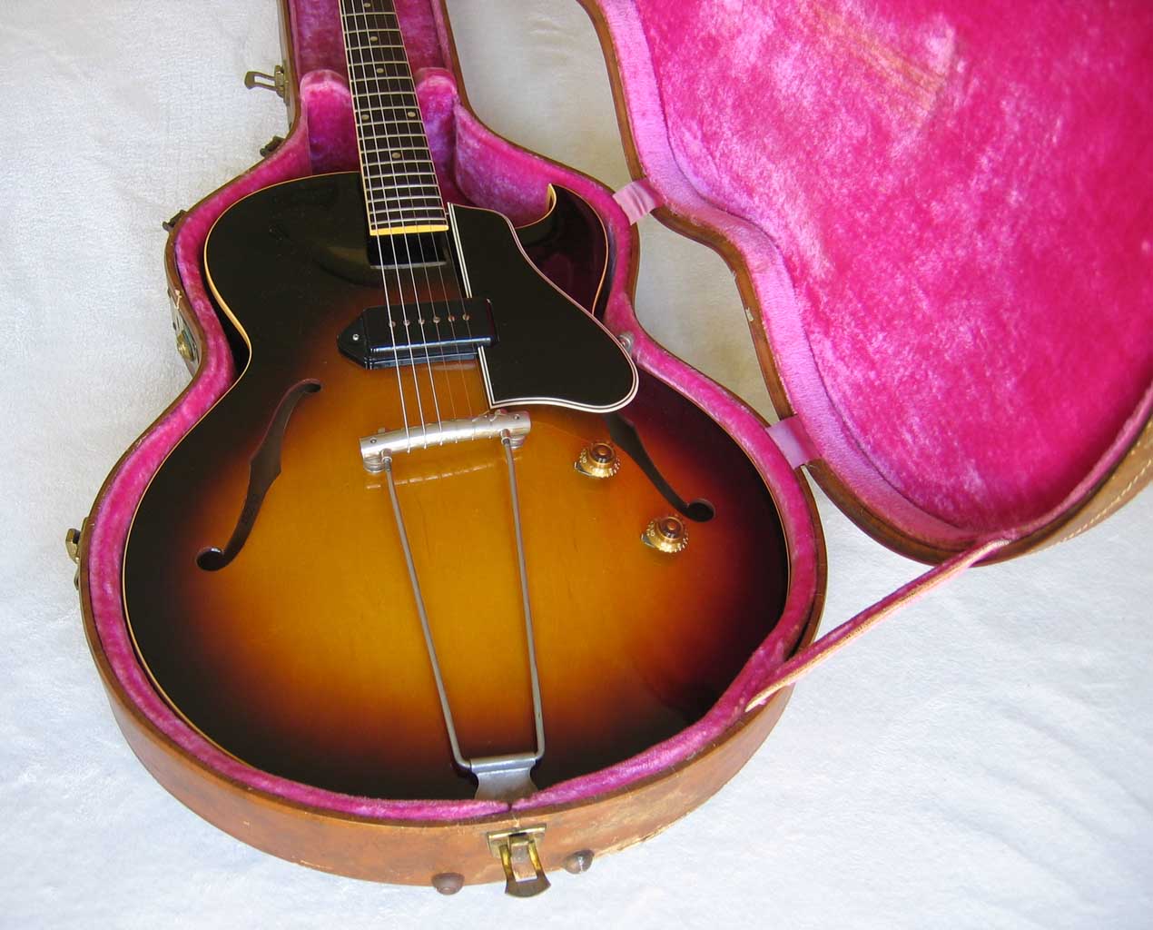 VINTAGE 1959 Stone Case Co. Lifton-Style Case for Gibson ES225, ES330, ES335 Electric Guitars