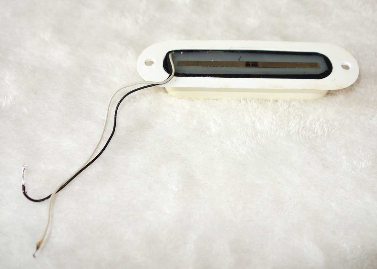 Vintage 1965 Gibson MELODY MAKER Bridge Pickup 7.33K w/White Cover, Mounting Plate, Mounting Screws, Washers