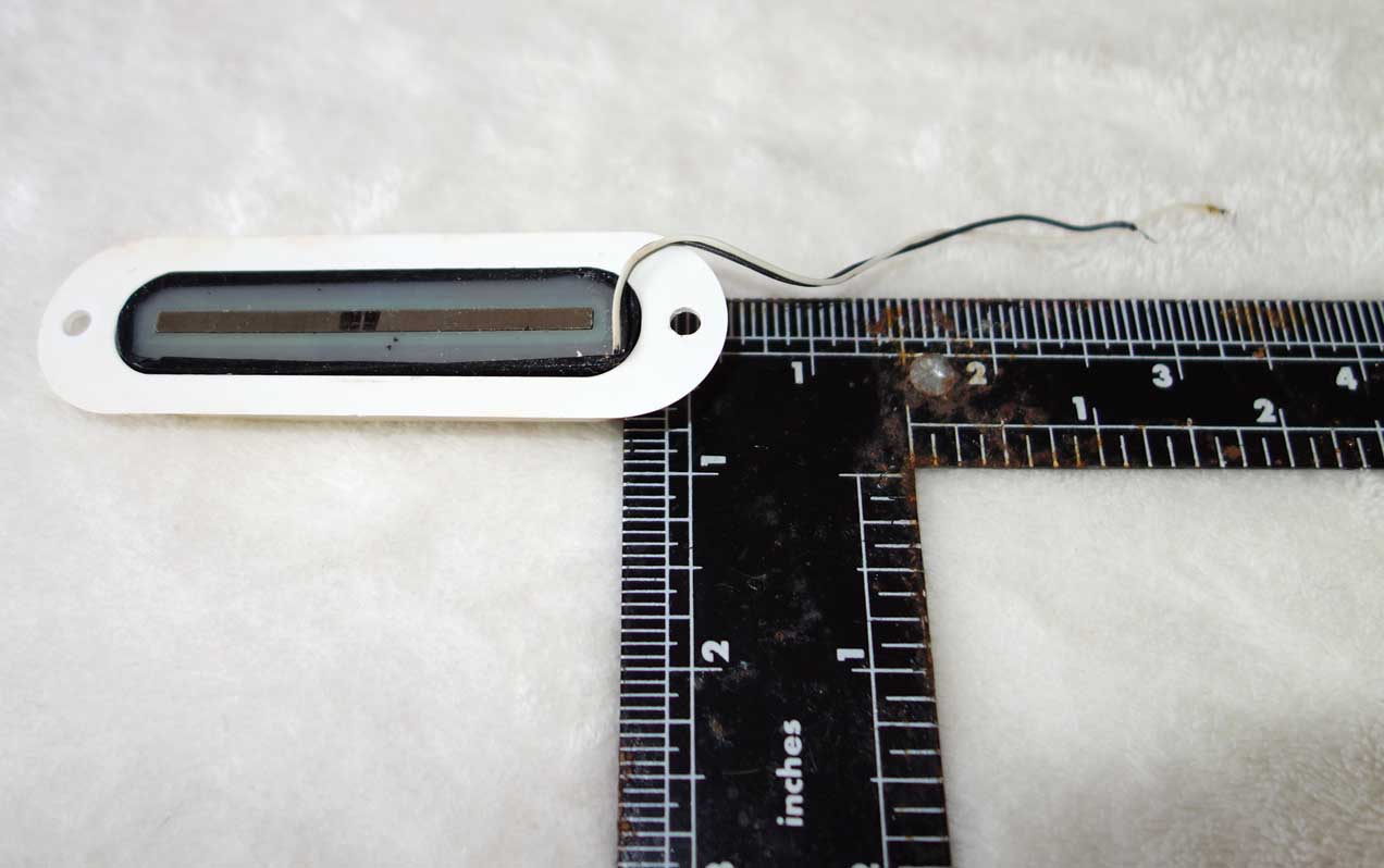 Vintage 1965 Gibson MELODY MAKER Bridge Pickup 7.33K w/White Cover, Mounting Plate, Mounting Screws, Washers