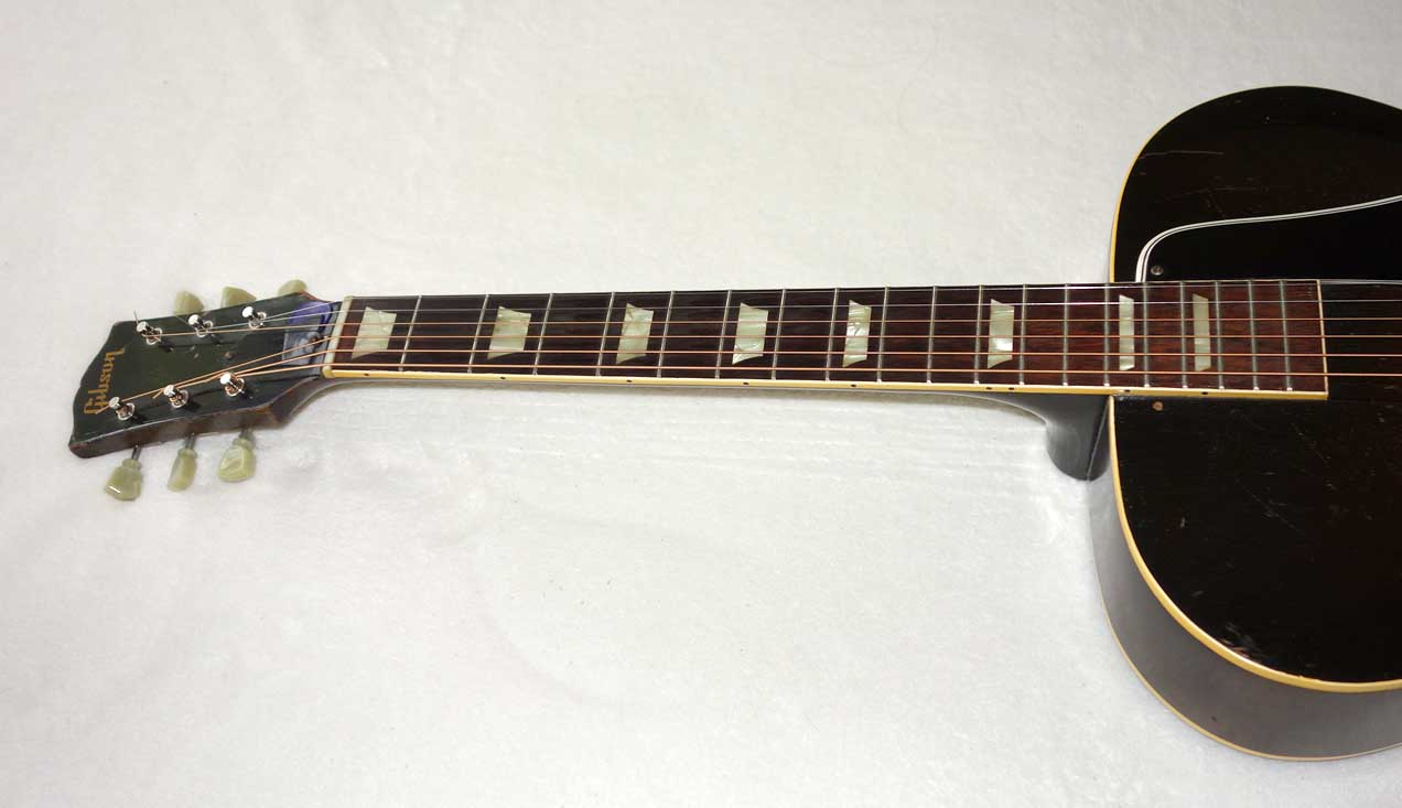 Vintage Gibson L50 Archtop Guitar w/Case, Sunburst Finish