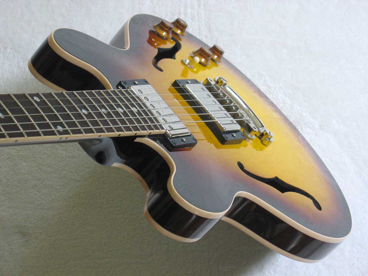2009 GIBSON CS 336 Custom Shop ES-336 Vintage Sunburst Finish