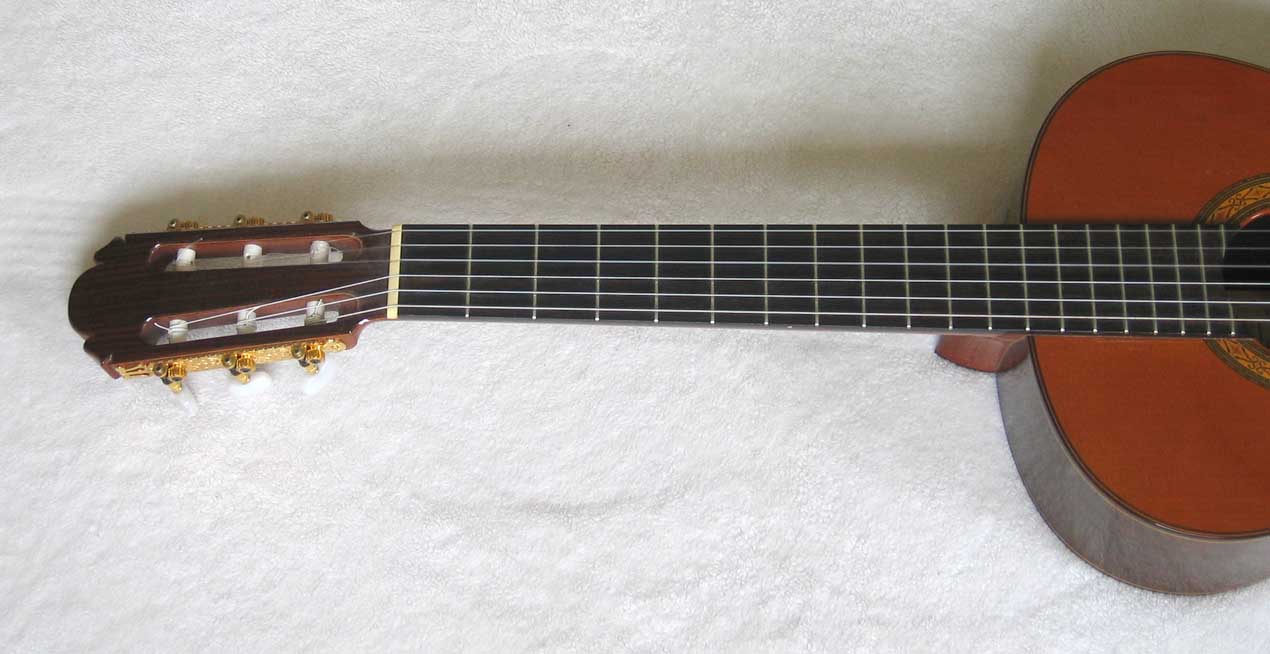 Vintage 1973 KOHNO Model 10 Classical Guitar & Case [Cedar/Indian Rosewood]