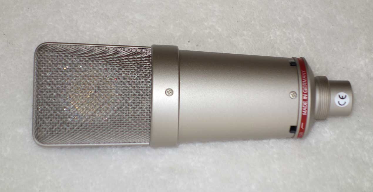 Neuman TLM-127 Set A Multi-Pattern Condenser Mic w/Stand Mount