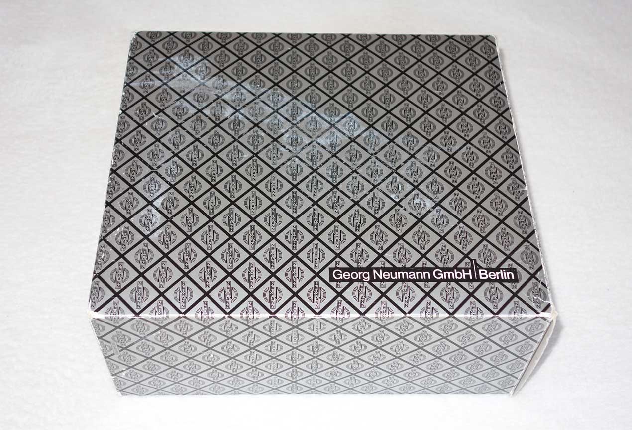 Neuman TLM-127 Set Z Multi-Pattern Condenser Mic w/Shock Mount