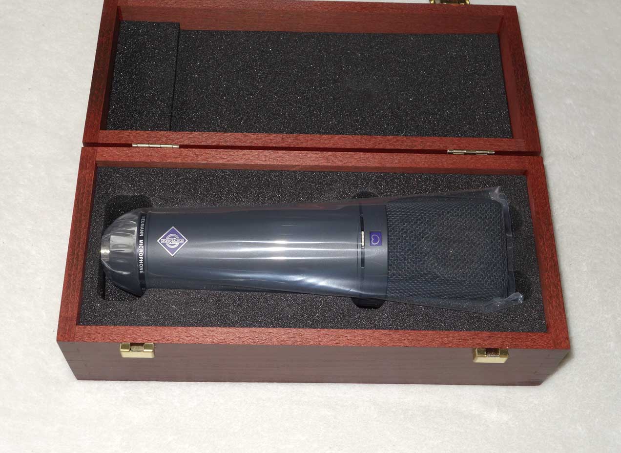 2016 Neumann U87Ai Factory Refurbished Condenser Mic w/Woodbox, Multi-Pattern, Black