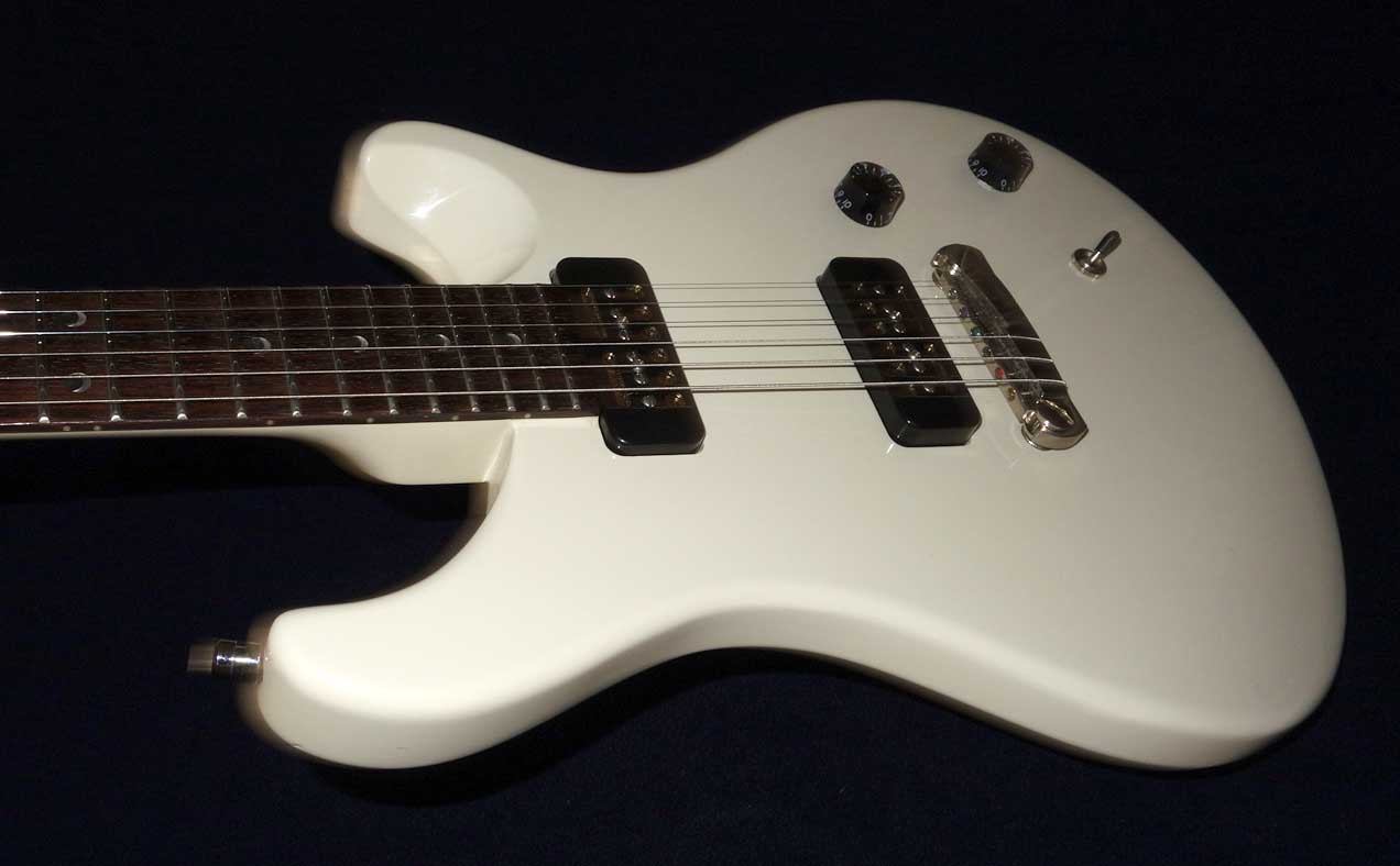 2005 PAUL REED SMITH PRS SE Soapbar II in Alpine White, w/Gig Bag