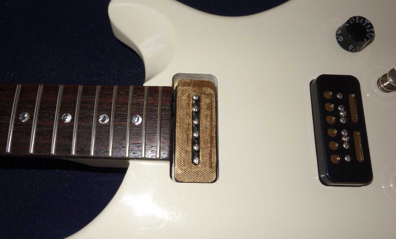2005 PAUL REED SMITH PRS SE Soapbar II in Alpine White, w/Gig Bag