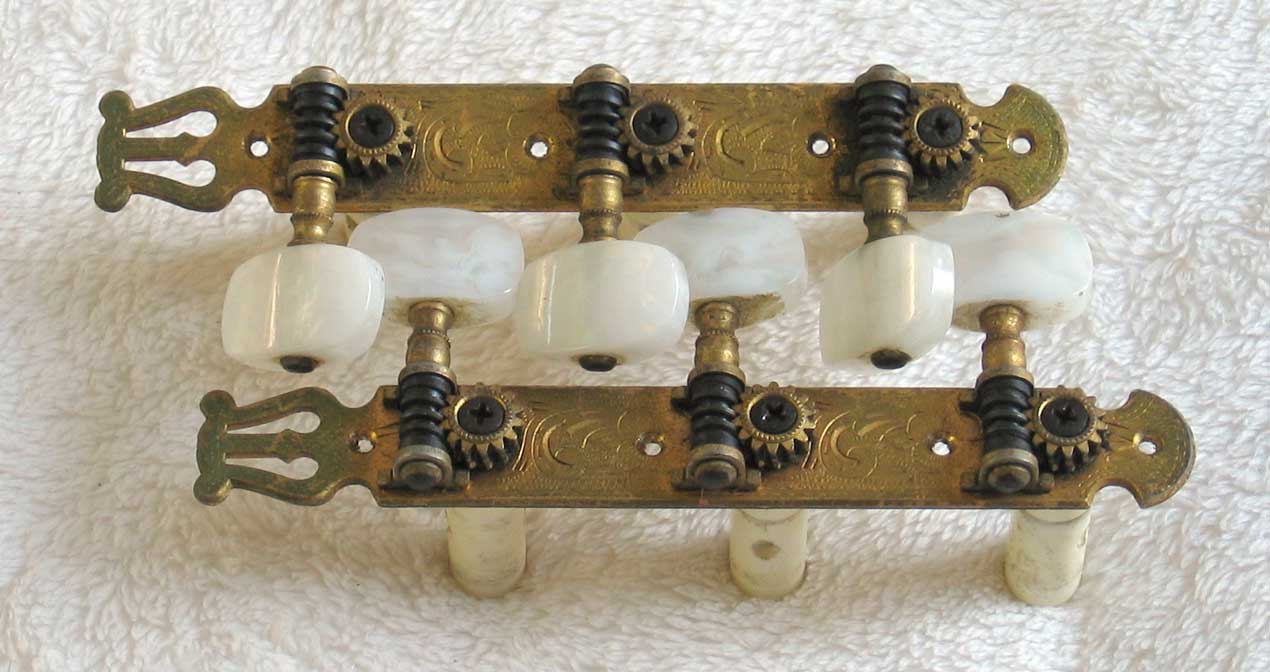 VINTAGE Fuetero Classical Guitar Bridge from a 1972 Ramirez 1a