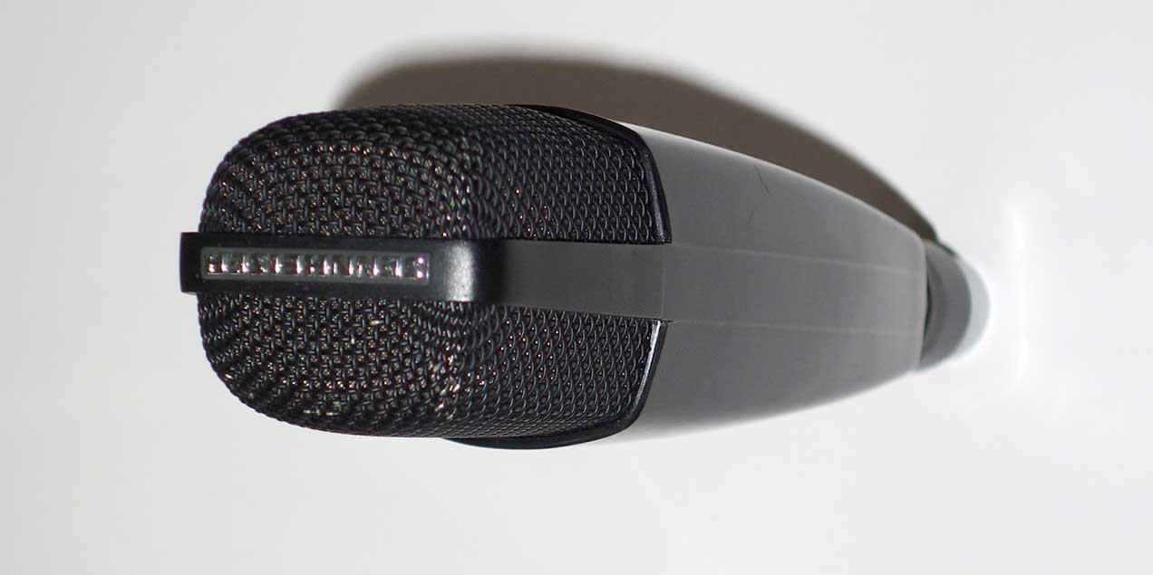 Vintage Sennheiser MD421-U5 Dynamic Mic, Cardioid Pattern