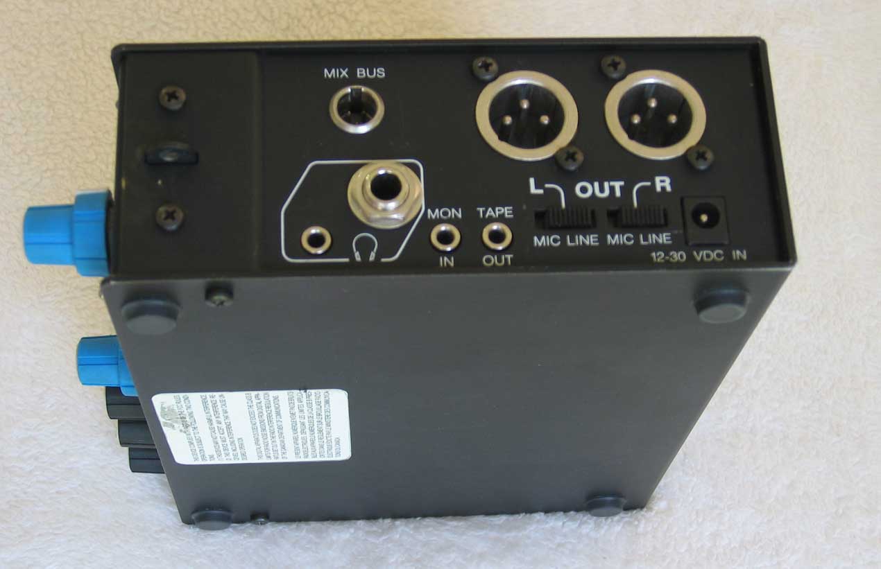 SHURE FP-32a 3-Channel Field Mixer