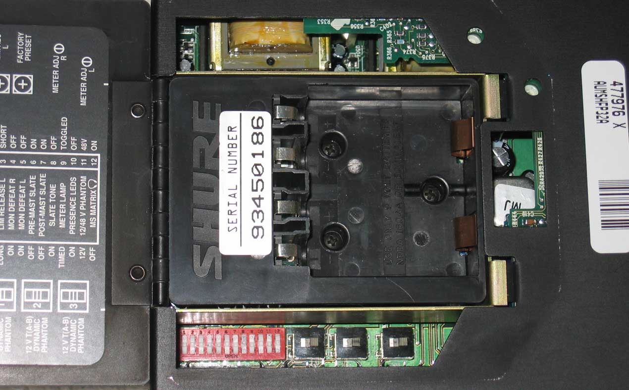 SHURE FP-32a 3-Channel Field Mixer