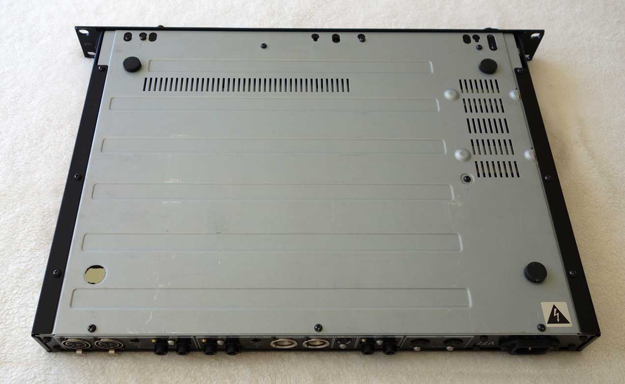 Sony DPS-V77 Digital Reverb / Multi-Effects Unit