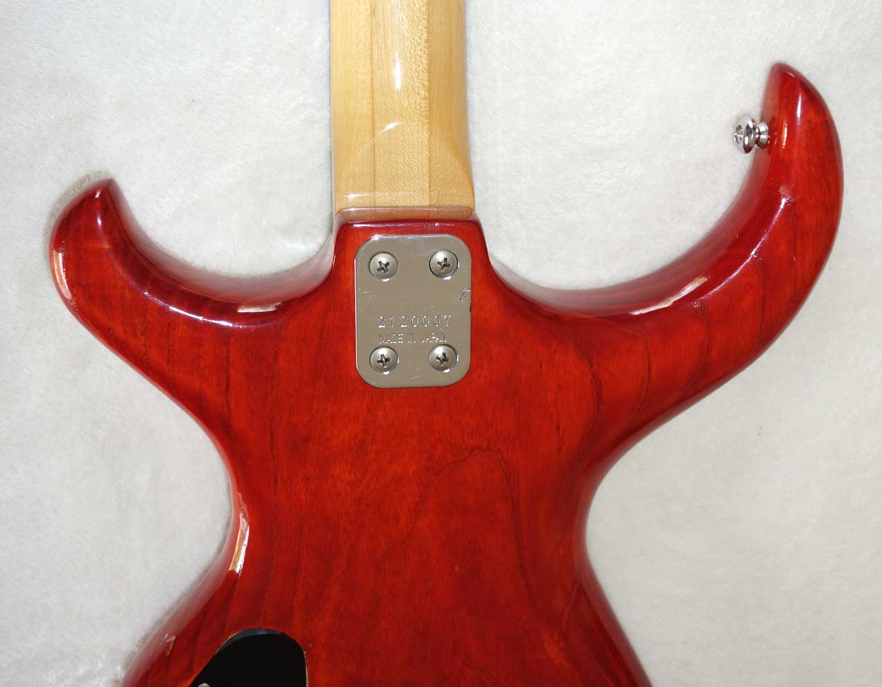 Vintage 1980s Quest by Vantage (Matsumoku MIJ) Mini Travel Guitar w/Custom USA Body, Coil-Splitting!