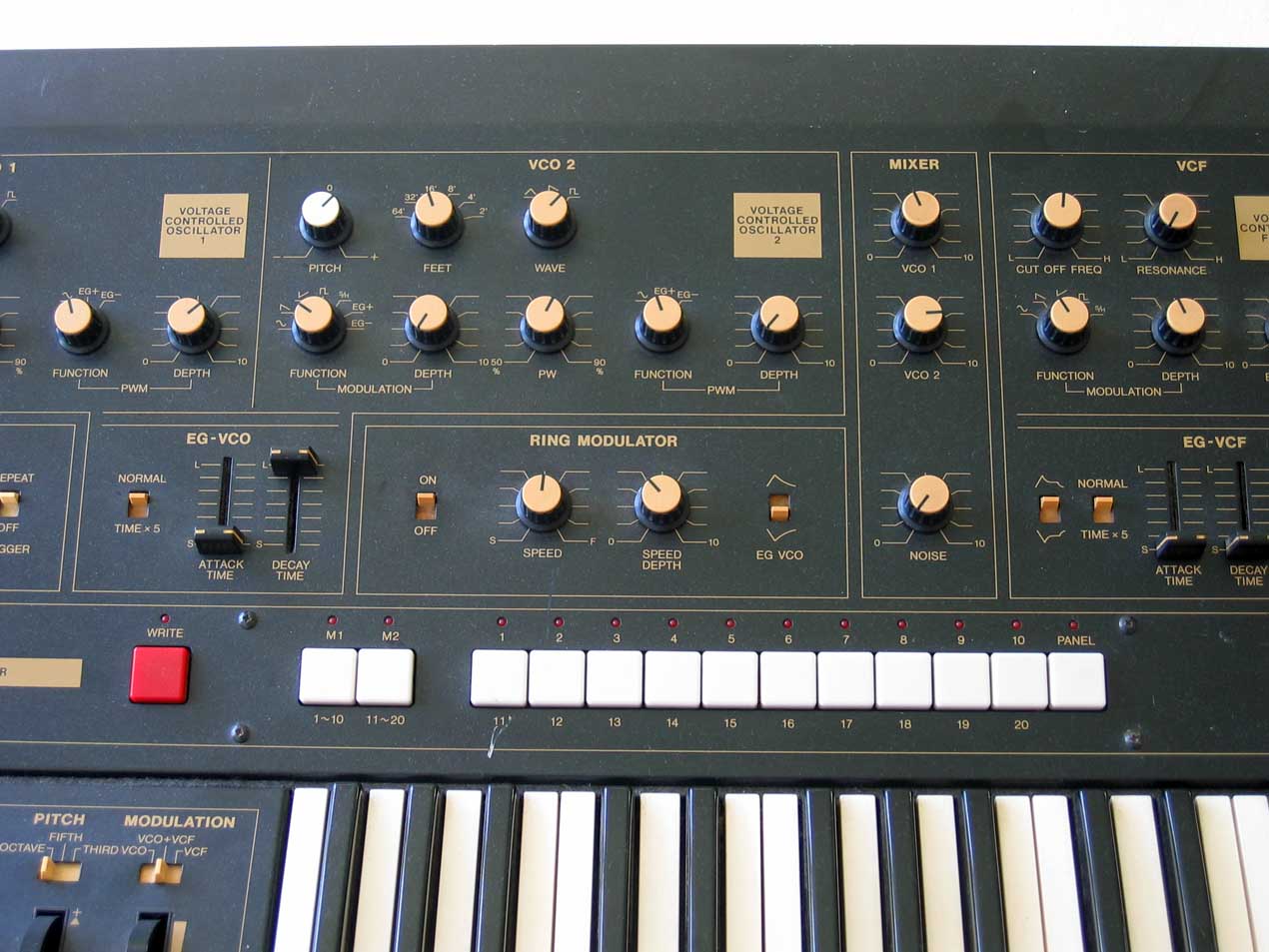 Yamaha CS40m Vintage Analog Synthesizer