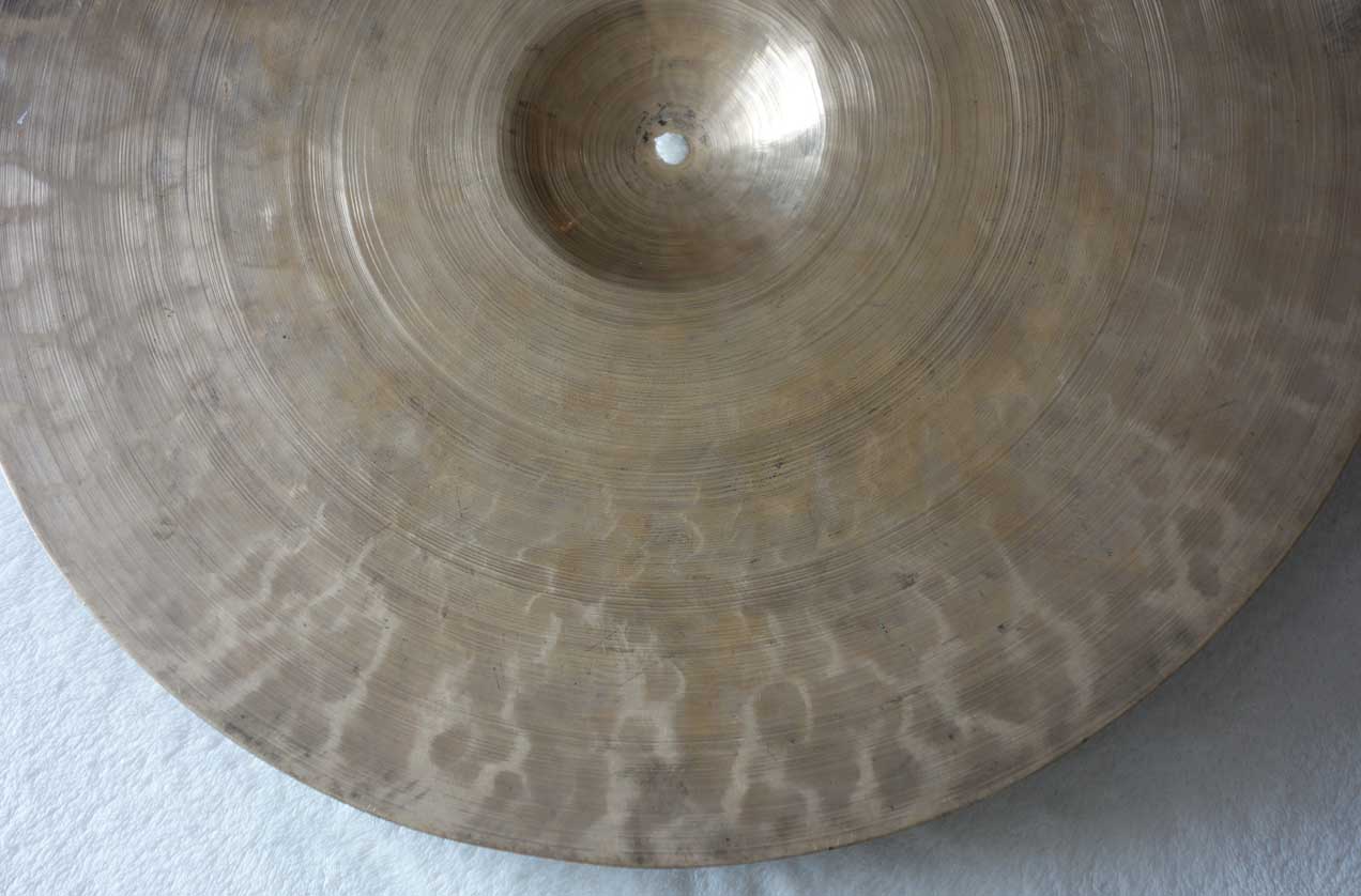 Vintage Zildjian K Constantinople 17.25" Cymbal, Made in Turkey / 1950 Grams