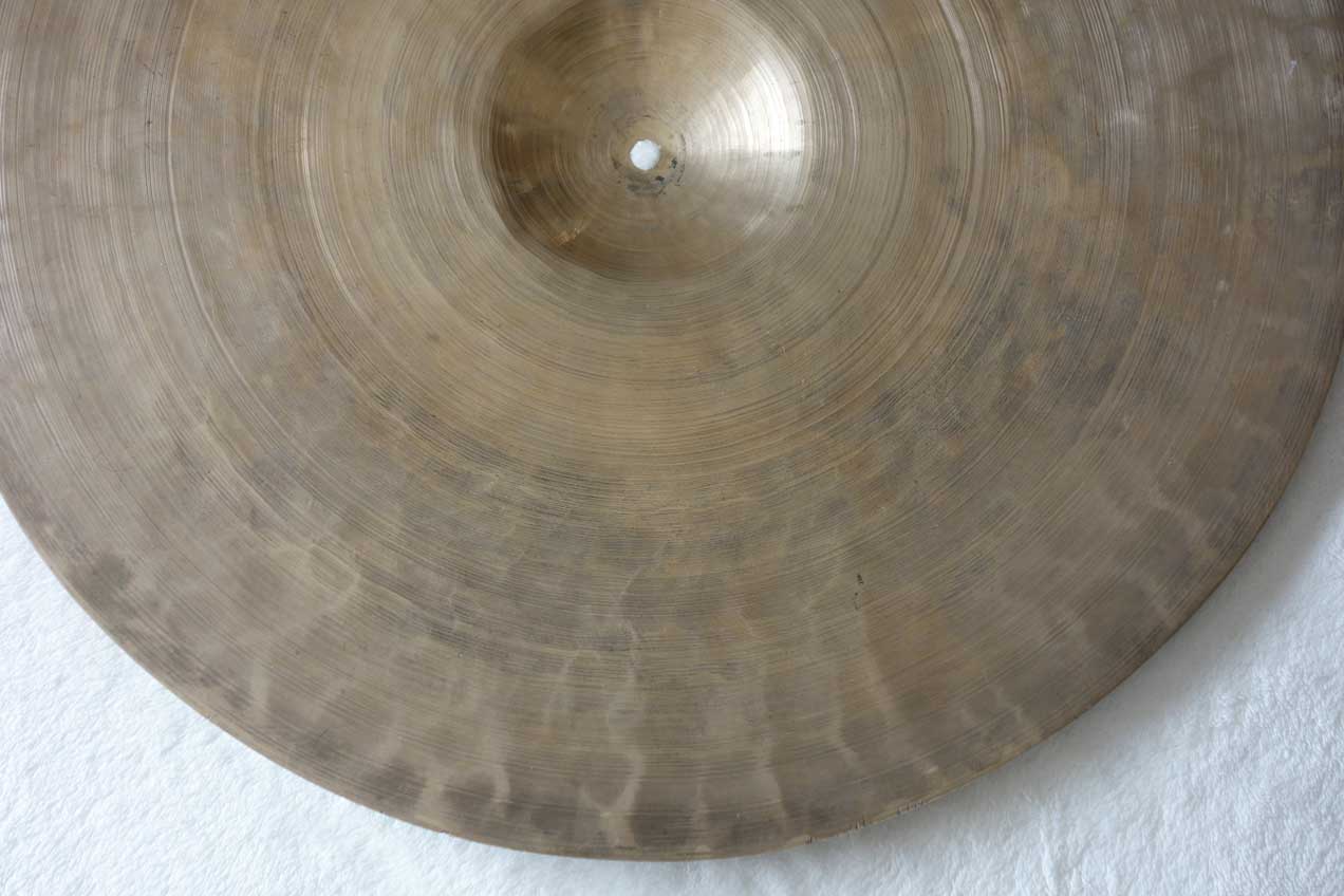 Vintage Zildjian K Constantinople 17.25" Cymbal, Made in Turkey / 1950 Grams