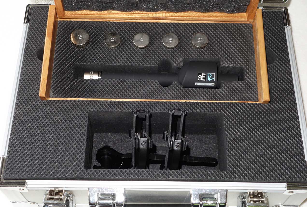 sE Electronics Rupert Neve RN17 Condenser Mic w/Flight Case, Mount, Cardioid Capsule